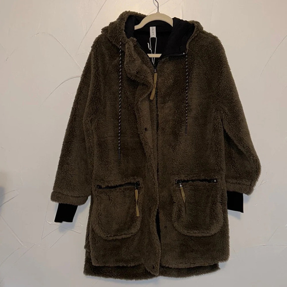 VARLEY Midvale Jacket in Morel NWT M - Picture 5 of 14